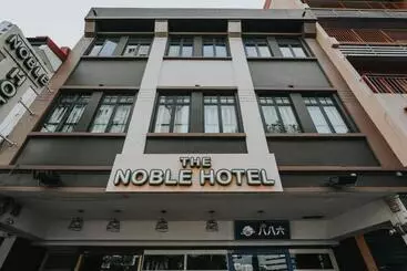 هتل The Noble