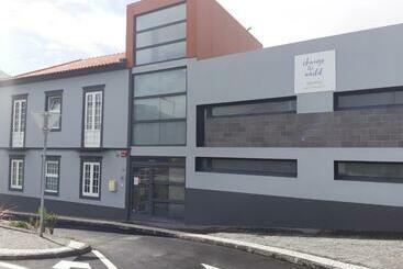 Change The World Hostels   Açores   Ponta Delgada