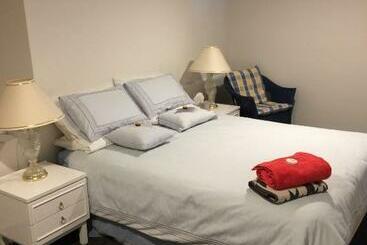 Panorama On Sorell B&b