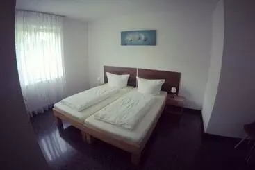 ペンション Gästezimmer Faut