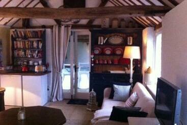 민박 The Studio @ Great Streele Cottage