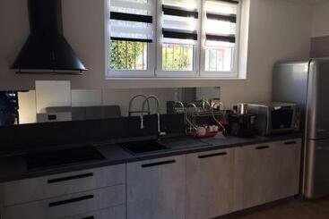 ペンション Guest House Persico