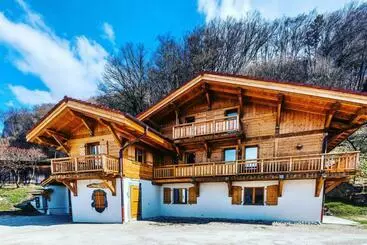 ベッドアンドブレックファースト Chantemerle 1741, Chambres D Hôtes à La Montagne