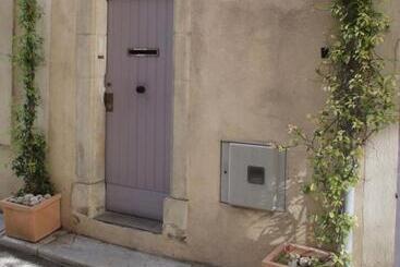 تختخواب و صبحانه Longo Mai