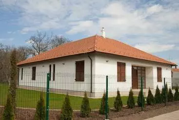 ペンション Kakasszéki Vendégház