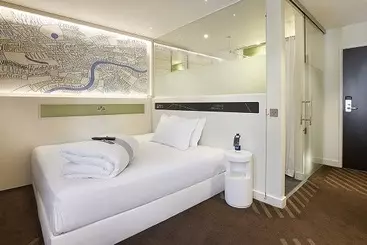 Hotel London City Bank