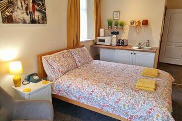 ホテル Caulfields