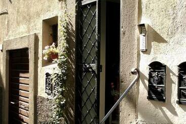 تختخواب و صبحانه La Quiete Di Viterbo