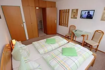 ペンション Haus Gerlinde