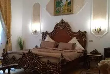 Majatalo Villa Imperia, Museums