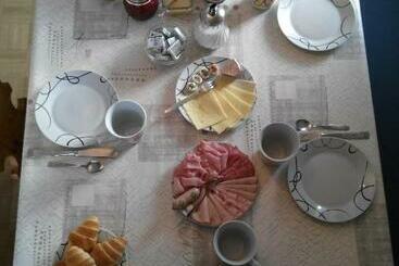 膳宿费 Haus Fliri