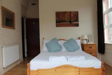 住宿加早餐  Brecks