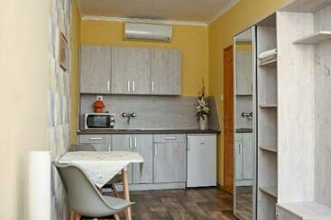 פנסיון Angéla Vendegház