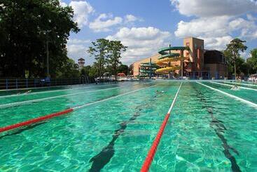 بنسيون Kertvárosi Vendégház