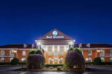 호텔 Best Western Spring Hill Inn & Suites