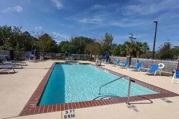 Holiday Inn Express Hotel & Suites Savannah Midtown, An Ihg