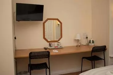 Ascot Grange Hotel   Voujon Resturant