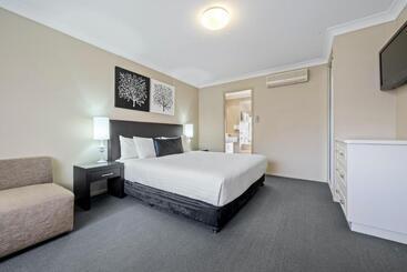 호텔 Ambassador On Ruthven