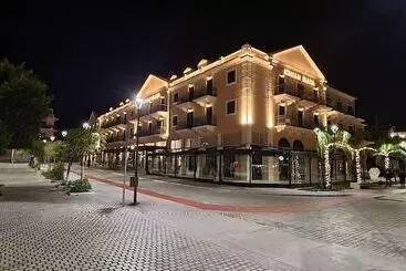 Ionian Plaza Hotel & Spa