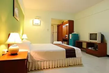 هتل Regent Ramkhamhaeng 22