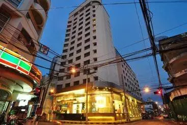 Hotelli Mayflower Grande