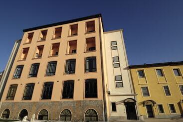 渡假胜地  La Cartiera