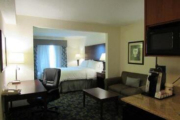 فندق Holiday Inn Express & Suites Pembroke Pines Sheridan St, An Ihg