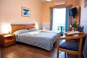 فندق Stefania Beach