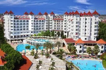 Serenis Hotel All Inclusive