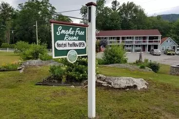 White Mountain Motel And Cottages
