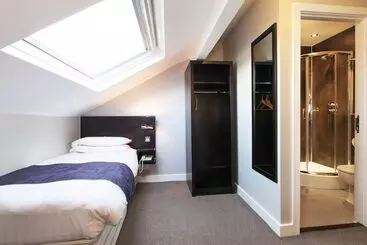 هتل The Abbey Lodge