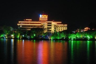 Guilin Ronghu Lake Hotel