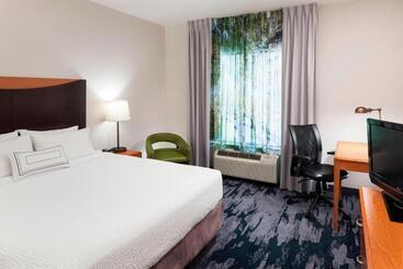 هتل Fairfield Inn & Suites Wilmington Wrightsville Beach