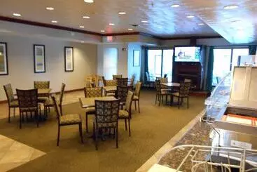 Отель Holiday Inn Express Morgantown, An Ihg