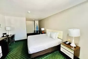 酒店 Studio 6 Suites Flagstaff Az