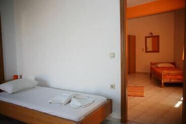 アパートホテル Mary Sofi Residences By Estia