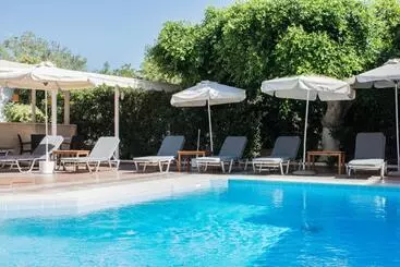 Rena Apartments By Checkin