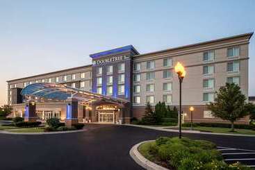 فندق Doubletree By Hilton Chicago Midway Airport