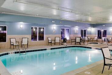 בית מלון כפרי Holiday Inn Express & Suites Jacksonville, An Ihg