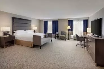 Hotel Doubletree By Hilton Richmond Airport