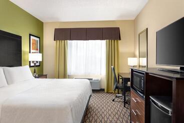 Holiday Inn Express Hotel & Suites Edmond, An Ihg