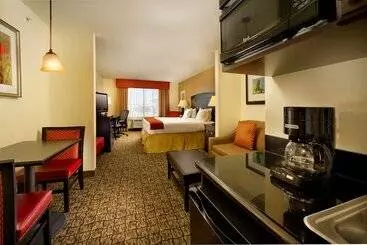 Holiday Inn Express Hotel & Suites Uvalde By Ihg