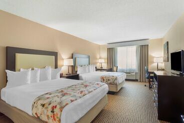 Отель Best Western Lawrenceburg Inn
