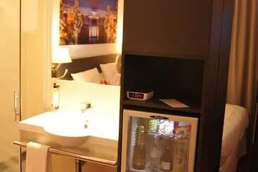 Hotel Privilège Hôtel & Apparts Eurociel Centre Comédie