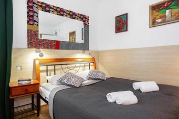 آپارتمان‌های توریست‌ها Apartments Warsaw Brzozowa