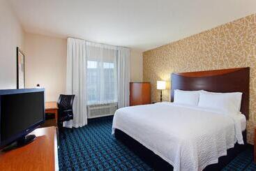 ホテル Fairfield Inn & Suites Los Angeles West Covina