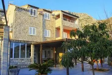 هتل آپارتمان Villa Konalic