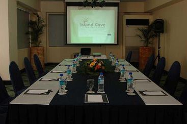 Island Cove Hotel & Leisure Park