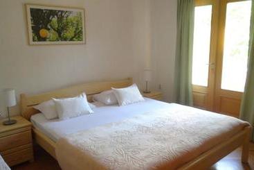 آپارتمان‌های توریست‌ها Bolbeach Apartments