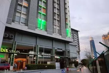 호텔 Ibis Styles Kuala Lumpur Fraser Business Park